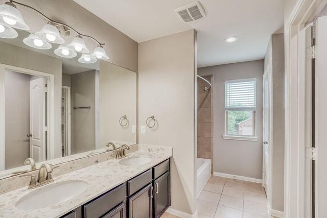 5102 Lagoon Court, Bacliff, TX 77518