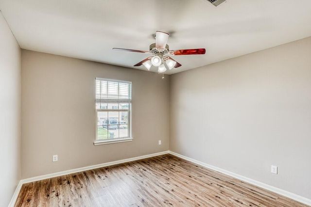 5102 Lagoon Court, Bacliff, TX 77518