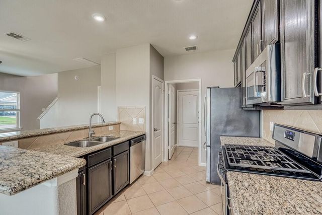 5102 Lagoon Court, Bacliff, TX 77518
