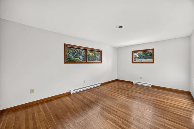 2 Captain Towne Road, East Sandwich, MA 02537