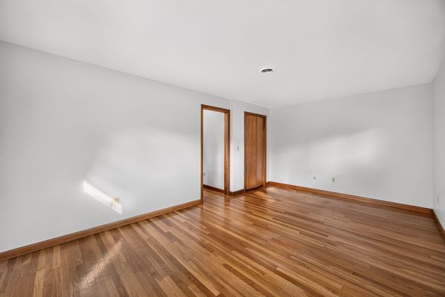 2 Captain Towne Road, East Sandwich, MA 02537