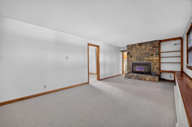 2 Captain Towne Road, East Sandwich, MA 02537