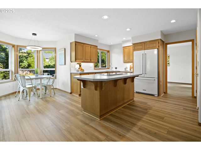 8144 Sw CORAL BELL Ct, Beaverton, OR 97008