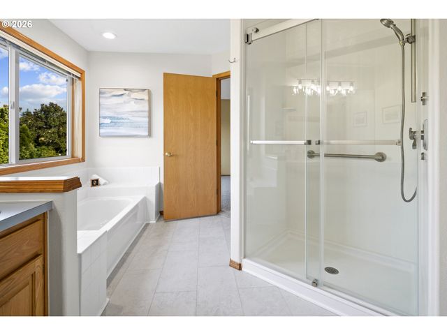8144 Sw CORAL BELL Ct, Beaverton, OR 97008