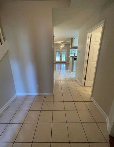 114 Candle Brook Dr, Dothan, AL 36303