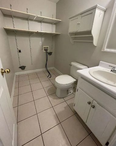 114 Candle Brook Dr, Dothan, AL 36303