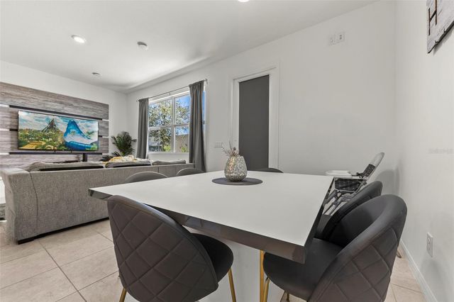 835 LONGBOAT DRIVE, Davenport, FL 33896