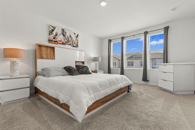 835 LONGBOAT DRIVE, Davenport, FL 33896