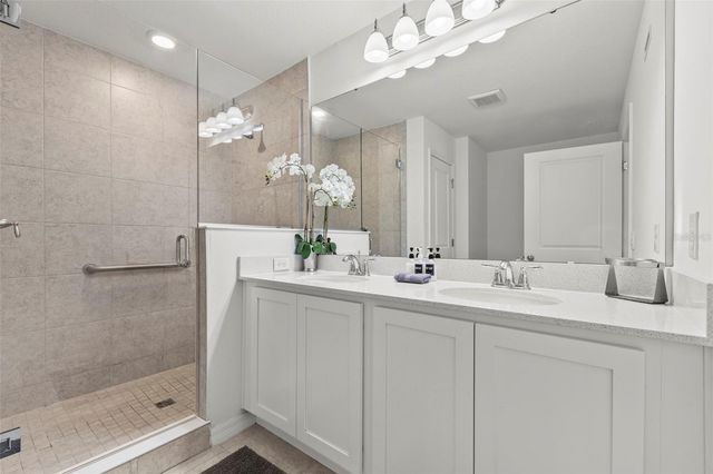 835 LONGBOAT DRIVE, Davenport, FL 33896