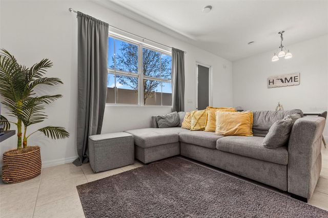 835 LONGBOAT DRIVE, Davenport, FL 33896