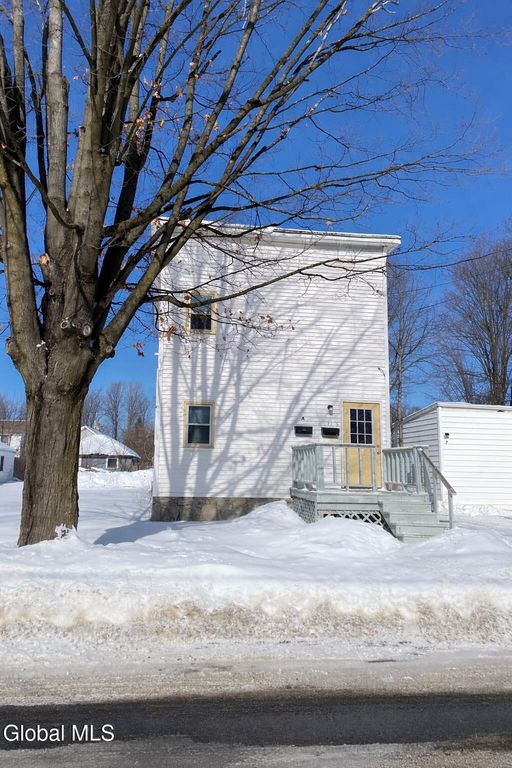 29 3rd Street, Glens Falls, NY 12801