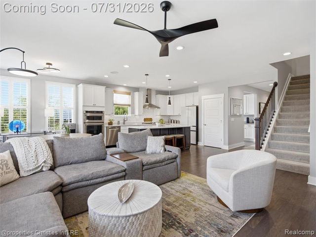 2290 Monte Vista Court, Lake Orion, MI 48360