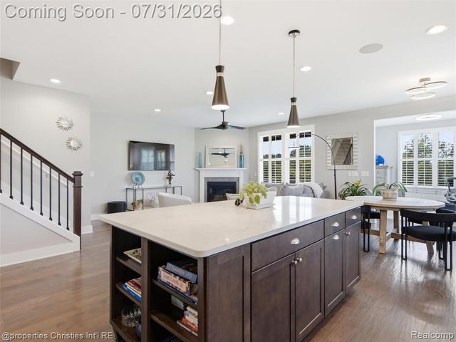 2290 Monte Vista Court, Lake Orion, MI 48360
