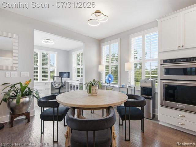 2290 Monte Vista Court, Lake Orion, MI 48360