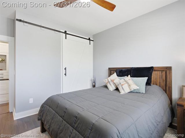 2290 Monte Vista Court, Lake Orion, MI 48360