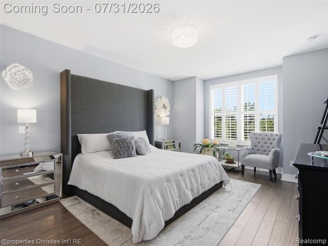 2290 Monte Vista Court, Lake Orion, MI 48360