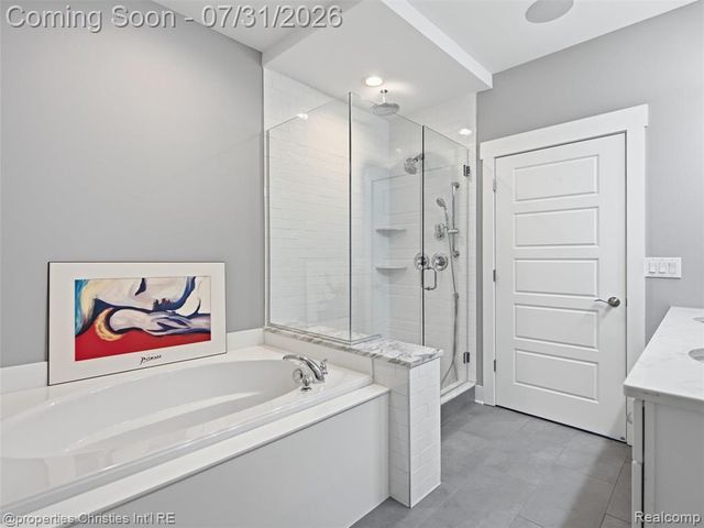 2290 Monte Vista Court, Lake Orion, MI 48360