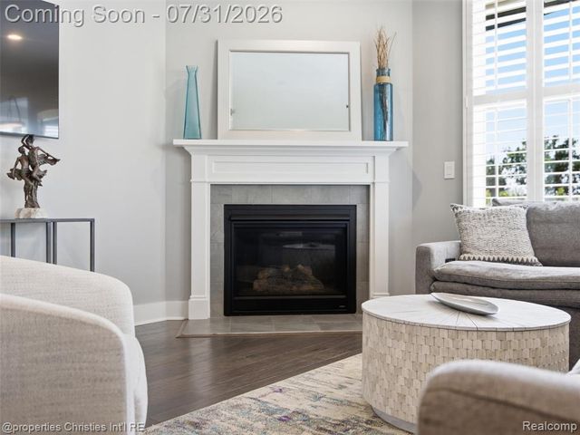 2290 Monte Vista Court, Lake Orion, MI 48360