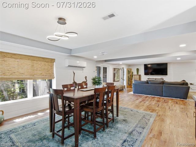 2290 Monte Vista Court, Lake Orion, MI 48360