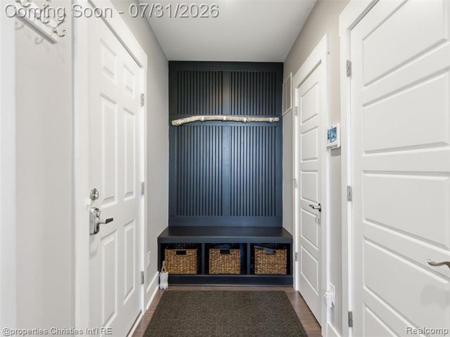 2290 Monte Vista Court, Lake Orion, MI 48360