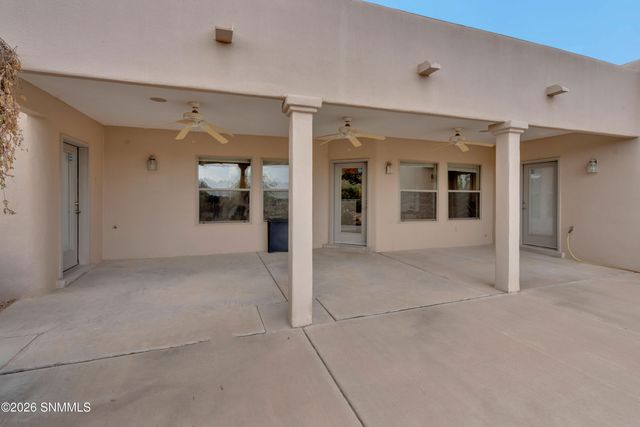 3903 Stoneybrook Circle, Las Cruces, NM 88005