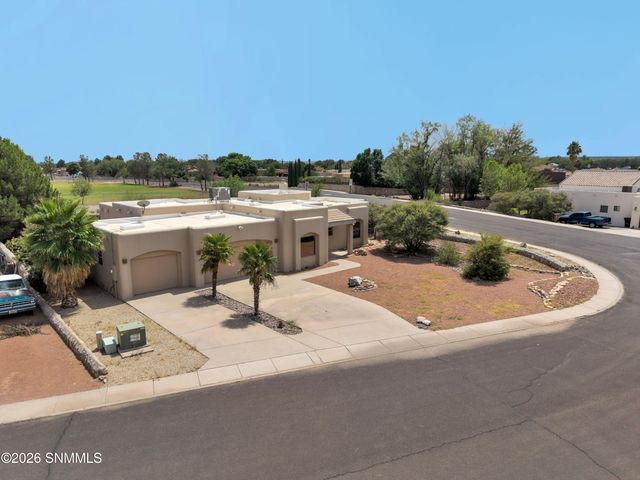 3903 Stoneybrook Circle, Las Cruces, NM 88005