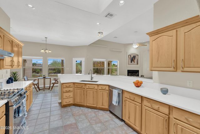 3903 Stoneybrook Circle, Las Cruces, NM 88005