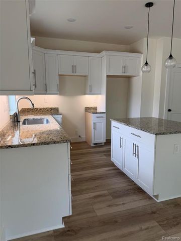 213 Mcfarland Street, Grand Blanc, MI 48439