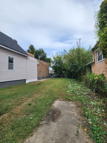 8900 S Normal Avenue, Chicago, IL 60620