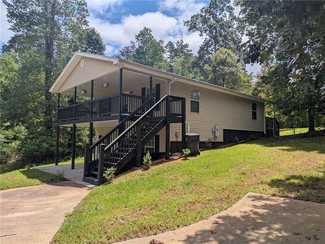 58 E Pinewood Drive, Dahlonega, GA 30533