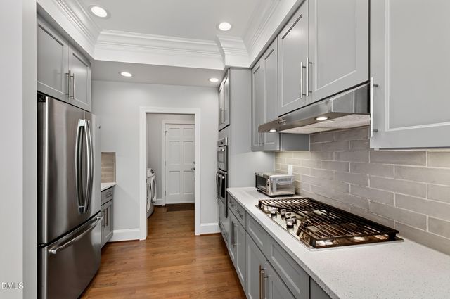60148 Davie, Chapel Hill, NC 27517