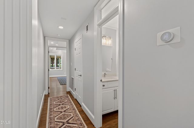 60148 Davie, Chapel Hill, NC 27517