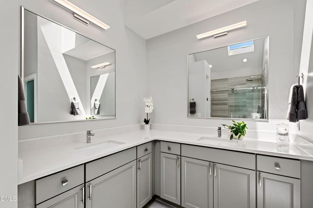 60148 Davie, Chapel Hill, NC 27517