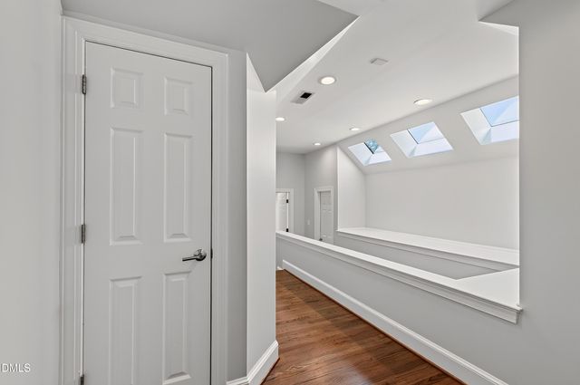 60148 Davie, Chapel Hill, NC 27517
