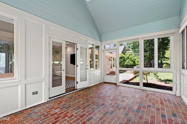 60148 Davie, Chapel Hill, NC 27517