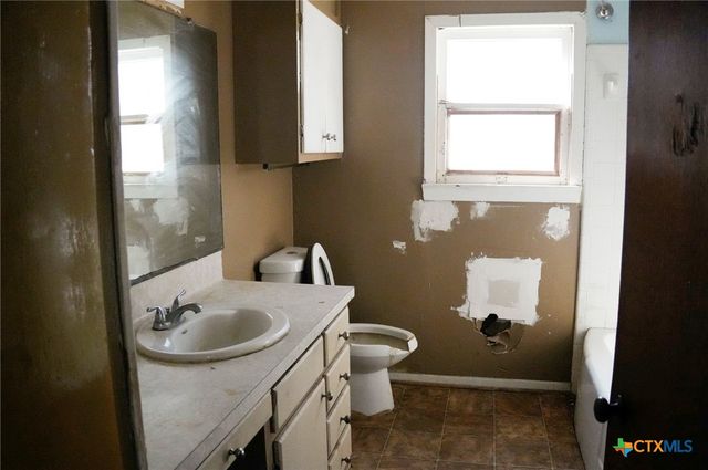 4928 State Highway 119, Goliad, TX 77963