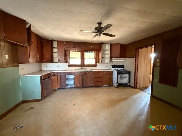 4928 State Highway 119, Goliad, TX 77963