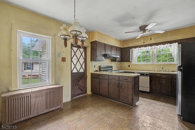 47 Sergeantsville Rd, Raritan Twp., NJ 08822