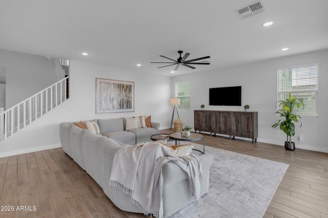 9722 E RAINBOW Avenue, Mesa, AZ 85212
