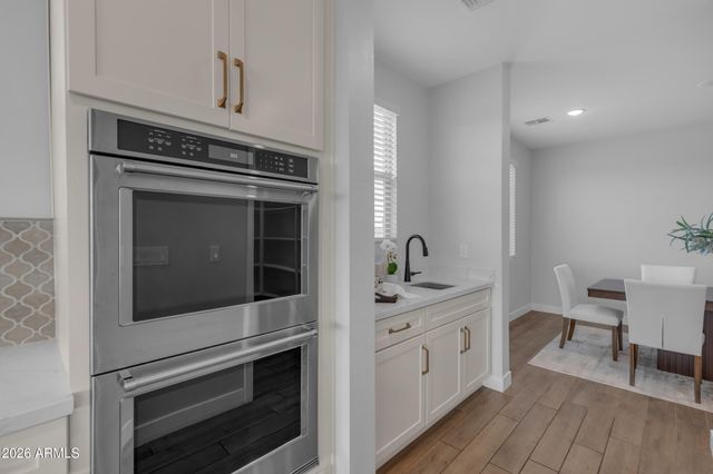 9722 E RAINBOW Avenue, Mesa, AZ 85212
