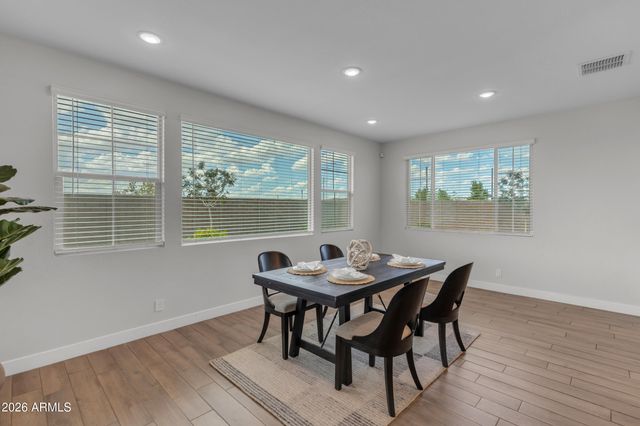 9722 E RAINBOW Avenue, Mesa, AZ 85212