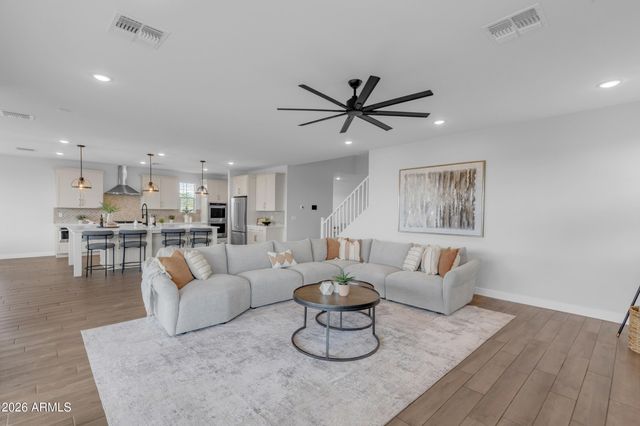 9722 E RAINBOW Avenue, Mesa, AZ 85212