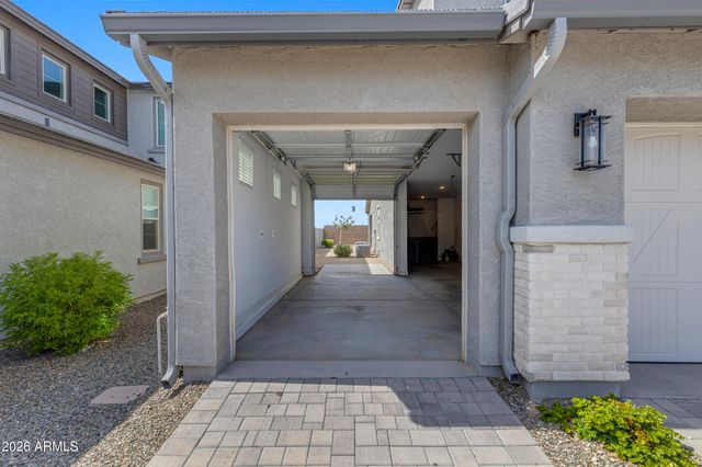 9722 E RAINBOW Avenue, Mesa, AZ 85212