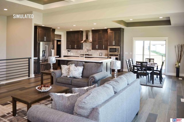 512 Deep Water Bay, Lincoln, NE 68527