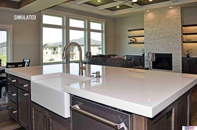 512 Deep Water Bay, Lincoln, NE 68527