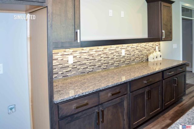 512 Deep Water Bay, Lincoln, NE 68527
