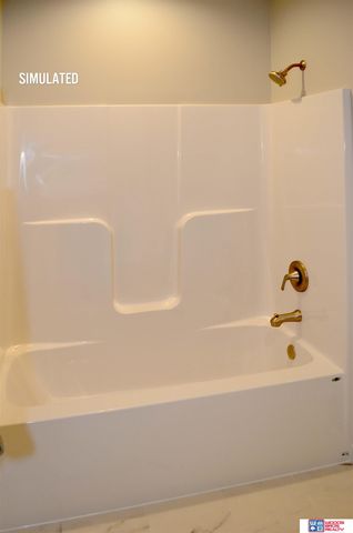 512 Deep Water Bay, Lincoln, NE 68527