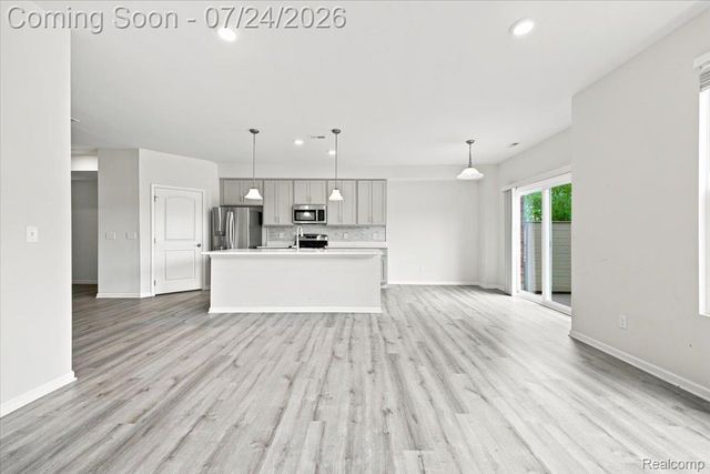 8678 Pioneer Street 9, Washington Township, MI 48094