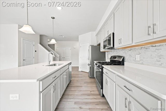 8678 Pioneer Street 9, Washington Township, MI 48094