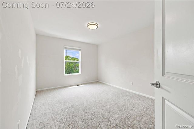 8678 Pioneer Street 9, Washington Township, MI 48094